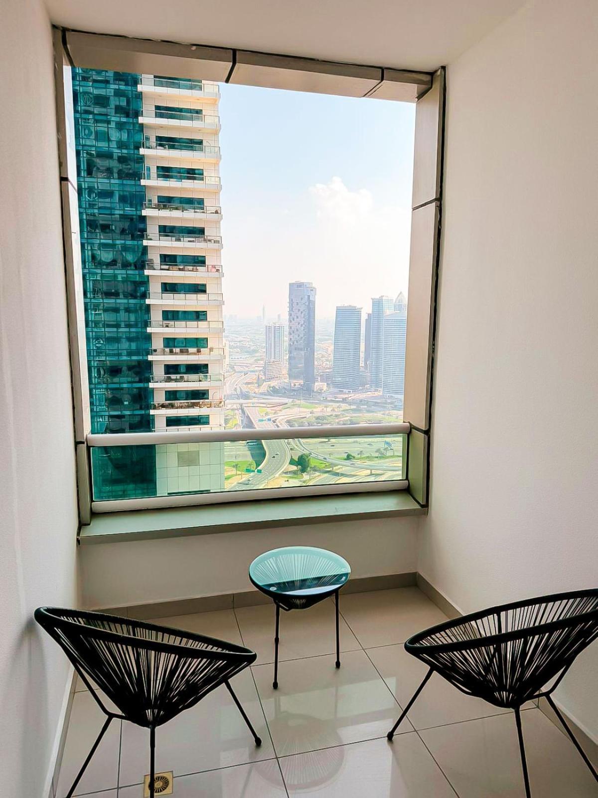 Dubai Marina - Marina Pinnacle Tower Bagian luar foto